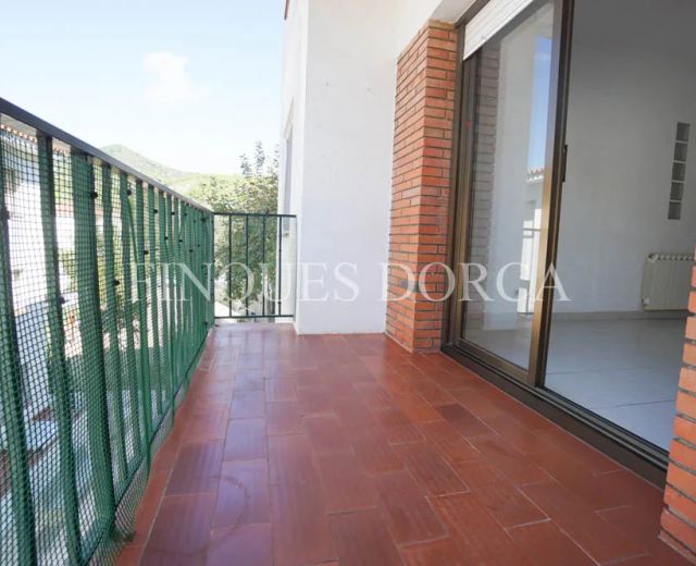 Piso para entrar a vivir en Cabrils (Ref. 02253)